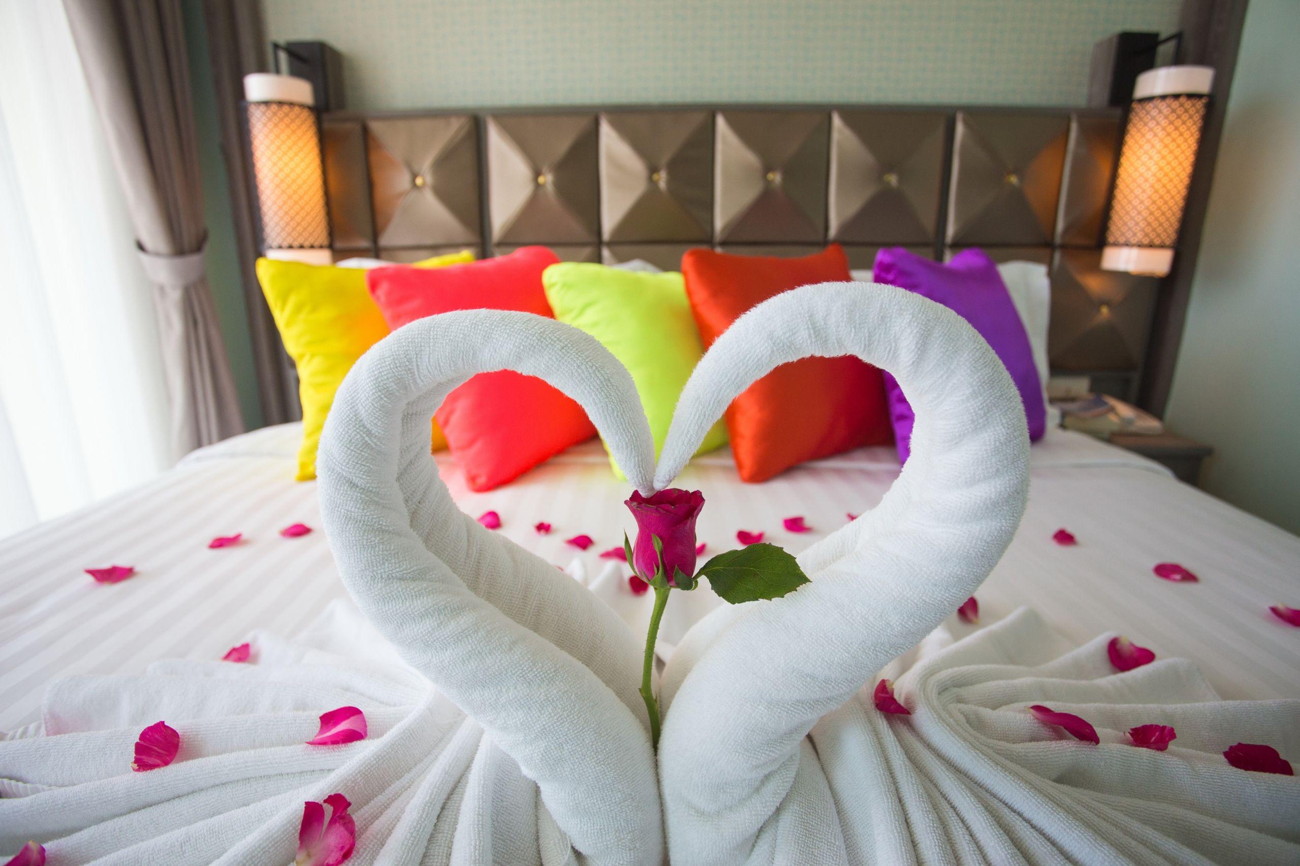 Add Plus Hotel & Spa Patong Exterior photo