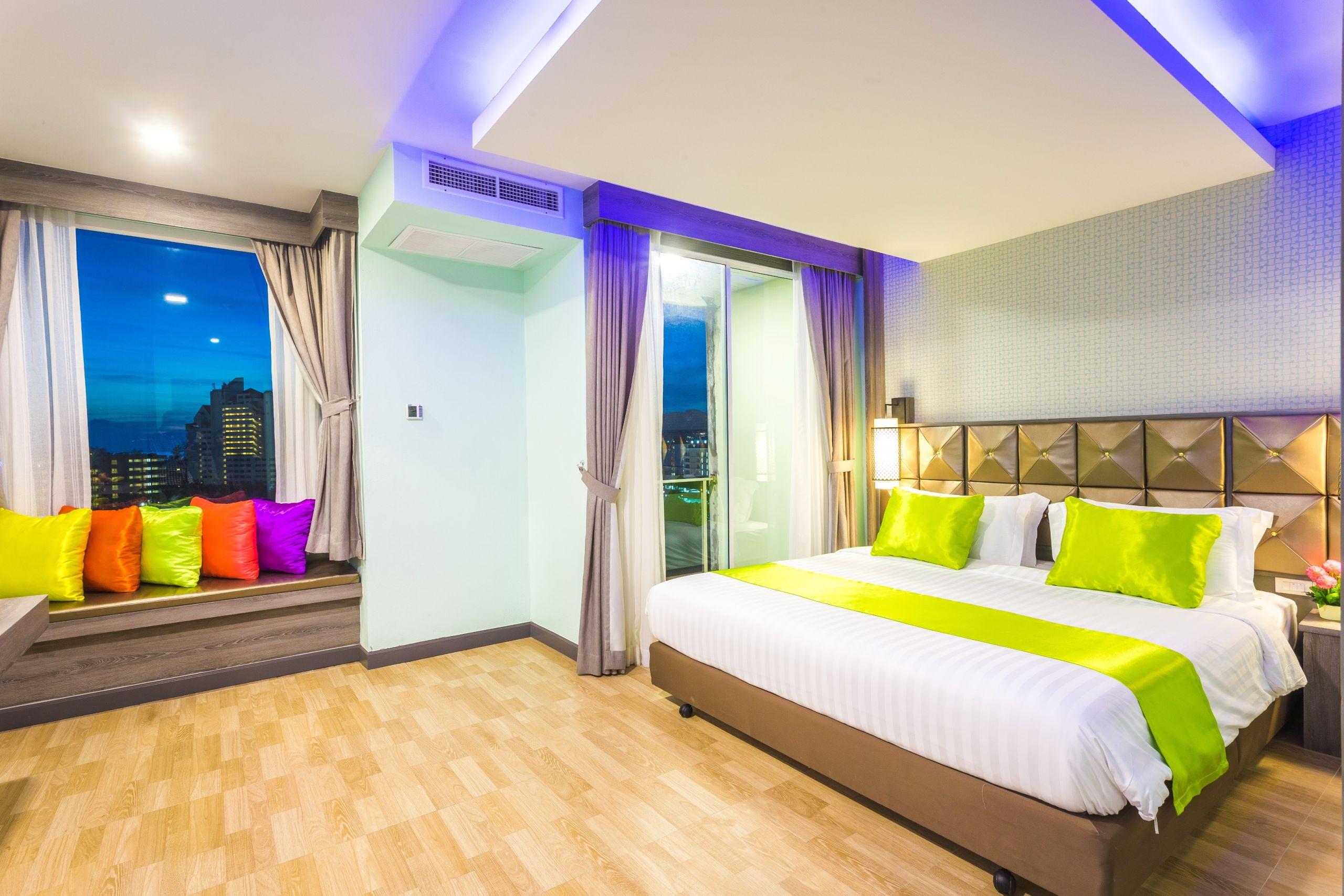 Add Plus Hotel & Spa Patong Exterior photo
