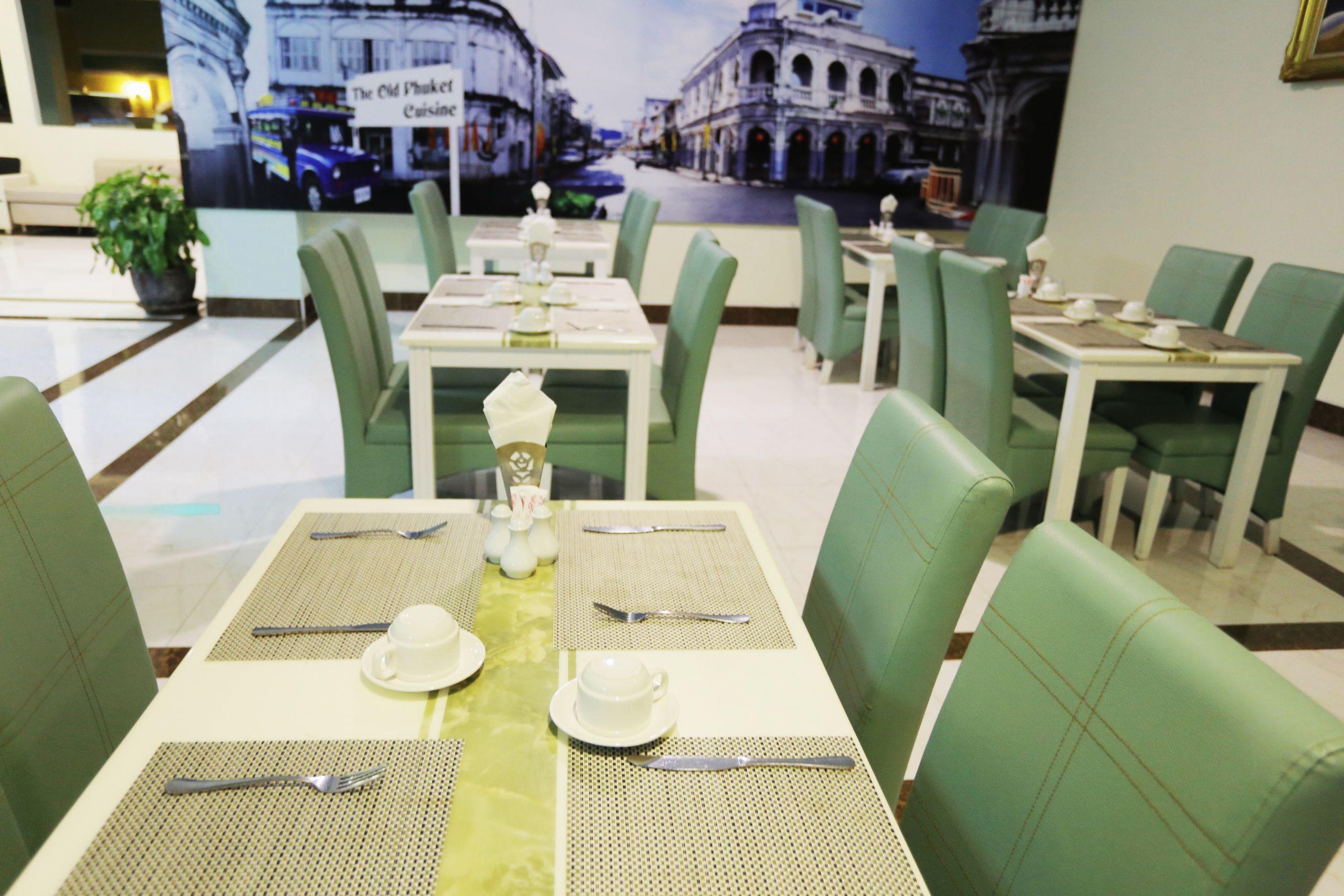 Add Plus Hotel & Spa Patong Exterior photo