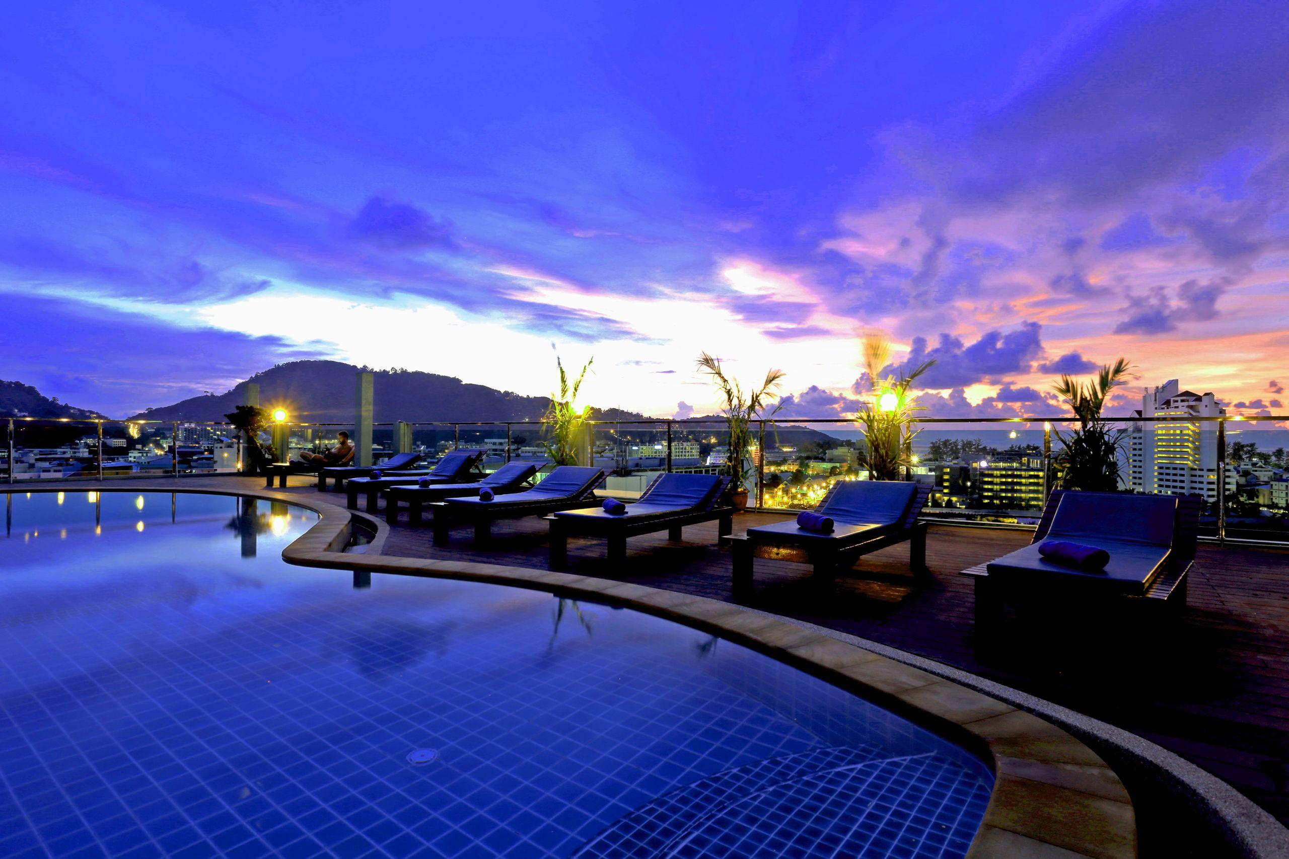 Add Plus Hotel & Spa Patong Exterior photo