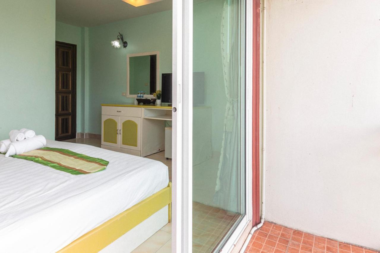 Add Plus Hotel & Spa Patong Exterior photo