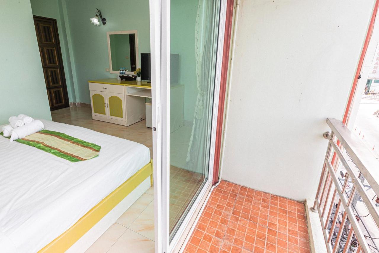 Add Plus Hotel & Spa Patong Exterior photo